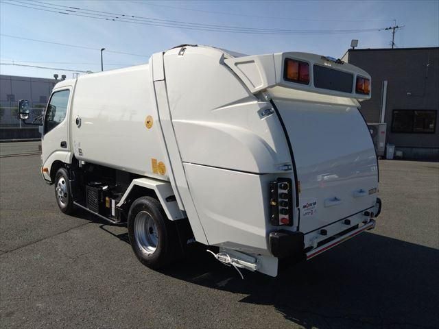 HINO DUTRO 2014 Image 31