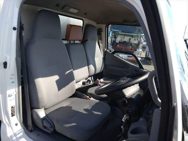 HINO DUTRO 2014 Image 31