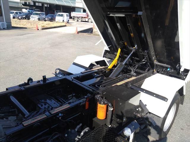 HINO DUTRO 2014 Image 31