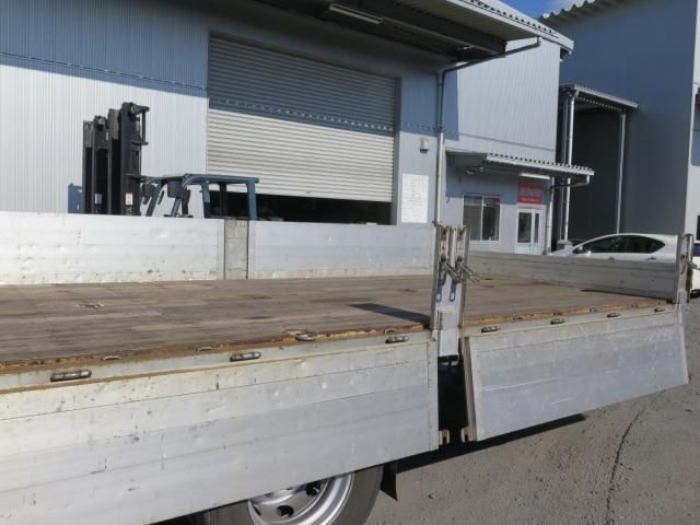 ISUZU GIGA 2015 Image 31