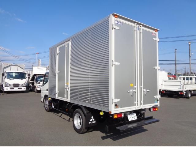 MITSUBISHI CANTER 2023 Image 31