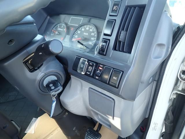 MAZDA TITAN 2012 Image 31