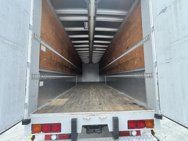 MITSUBISHI FUSOU SUPER GREAT 2018 Image 31