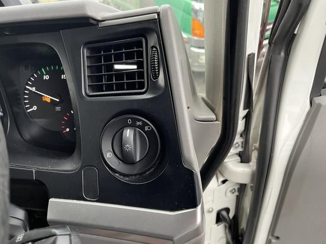 MITSUBISHI FUSOU SUPER GREAT 2018 Image 31