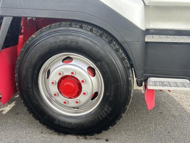 NISSAN DIESEL BIGTHUMB 2004 Image 31