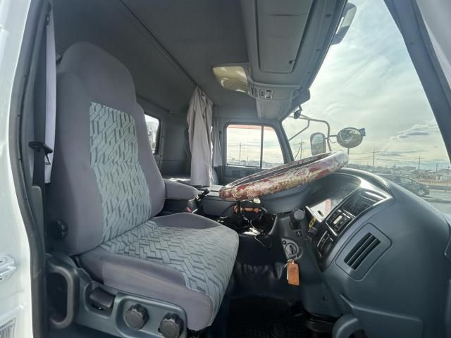 NISSAN DIESEL BIGTHUMB 2004 Image 31