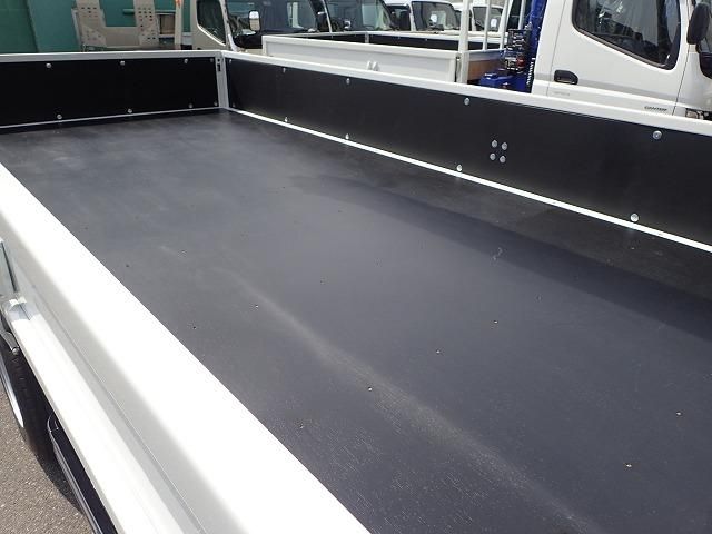 MITSUBISHI CANTER 2025 Image 31