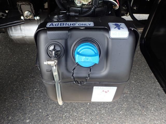 MITSUBISHI CANTER 2025 Image 31