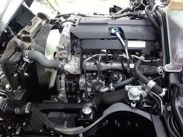 MITSUBISHI CANTER 2025 Image 31