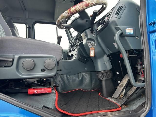 NISSAN DIESEL BIGTHUMB 2004 Image 31