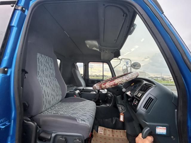 NISSAN DIESEL BIGTHUMB 2004 Image 31