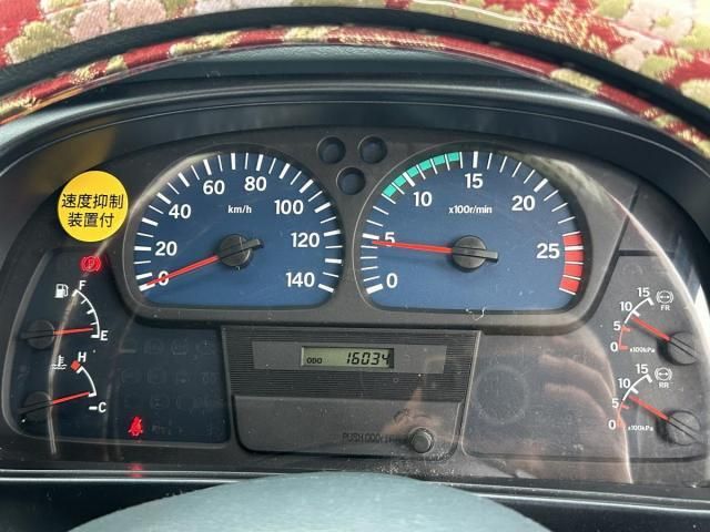 NISSAN DIESEL BIGTHUMB 2004 Image 31