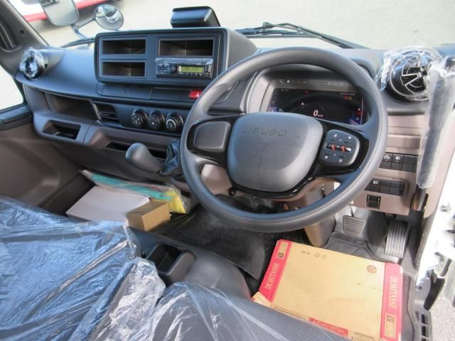 MITSUBISHI CANTER 2024 Image 31