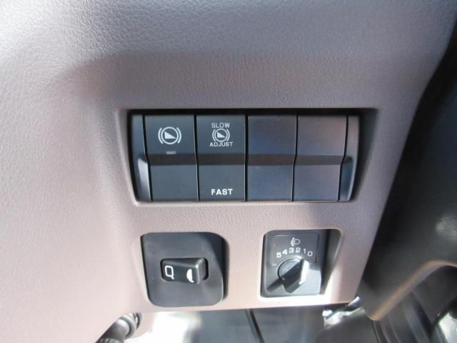 MITSUBISHI CANTER 2024 Image 31