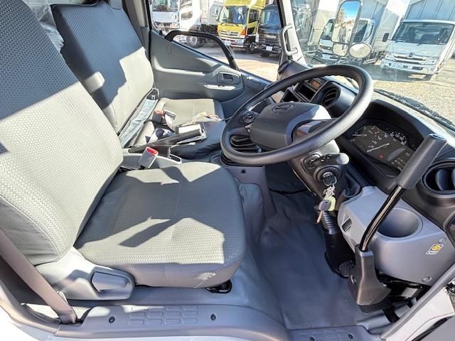 HINO DUTRO 2024 Image 31