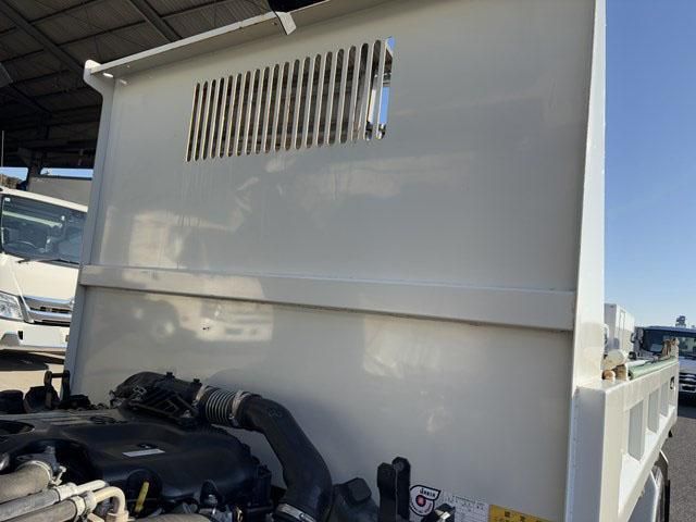 ISUZU ELF 2015 Image 31