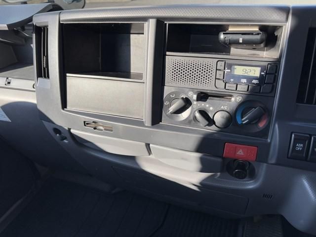 ISUZU ELF 2015 Image 31