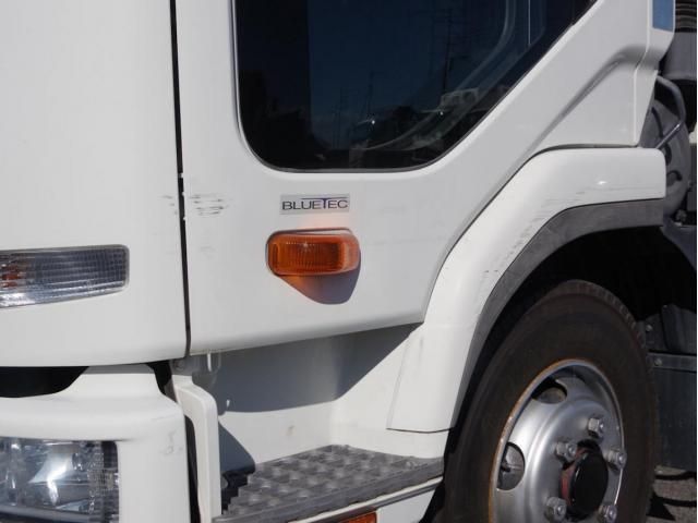 MITSUBISHI FUSOU FIGHTER 2015 Image 31