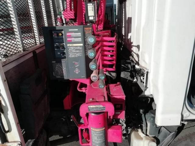 ISUZU ELF 2014 Image 31