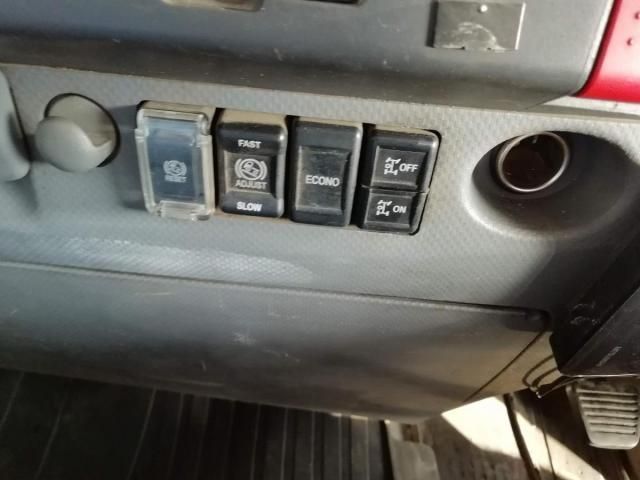 ISUZU ELF 2014 Image 31