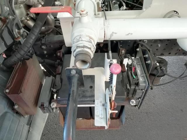 MITSUBISHI CANTER 2017 Image 31