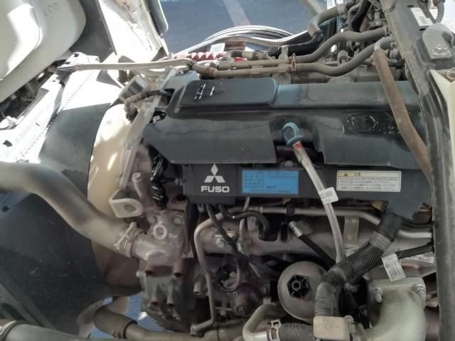 MITSUBISHI CANTER 2017 Image 31