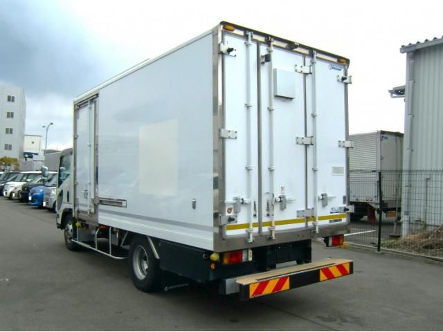 ISUZU ELF 2018 Image 31