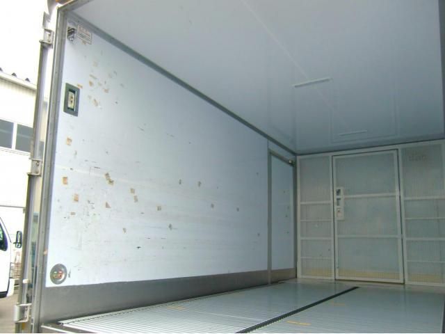 ISUZU ELF 2018 Image 31