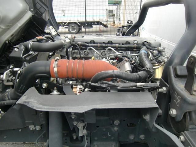 ISUZU ELF 2018 Image 31