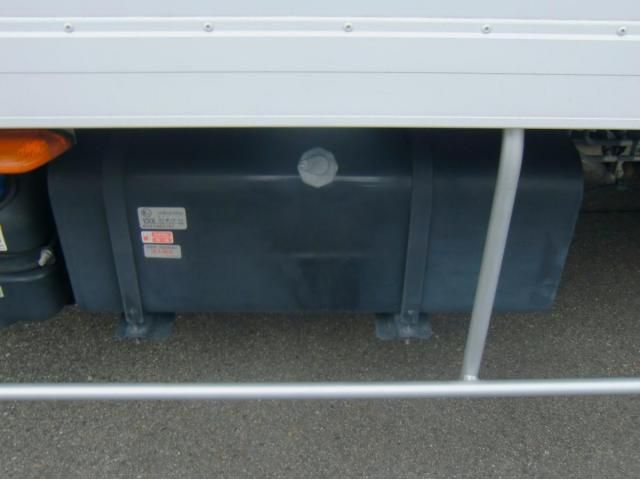 ISUZU ELF 2018 Image 31