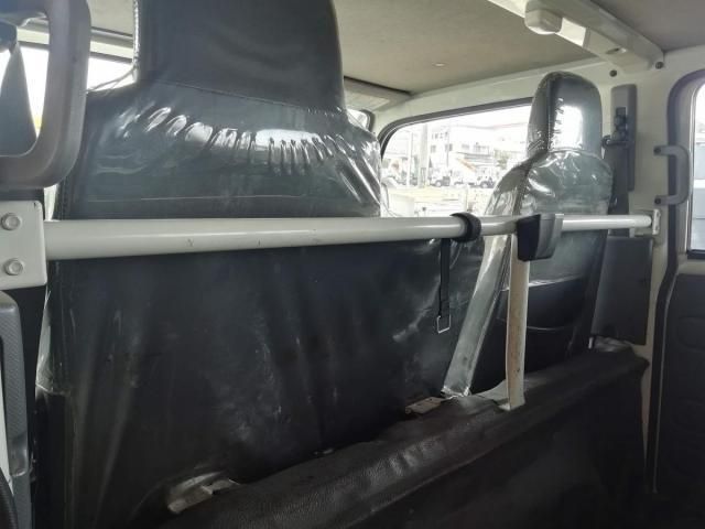 ISUZU ELF 2017 Image 31