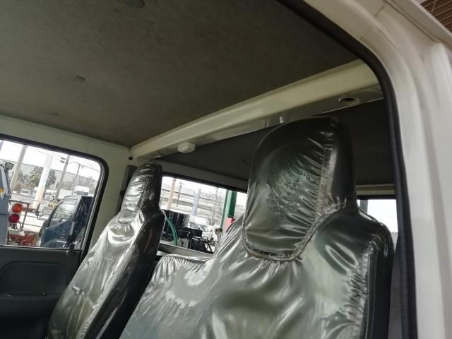 ISUZU ELF 2017 Image 31