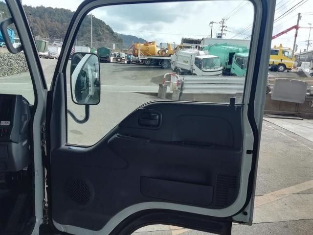 ISUZU ELF 2017 Image 31