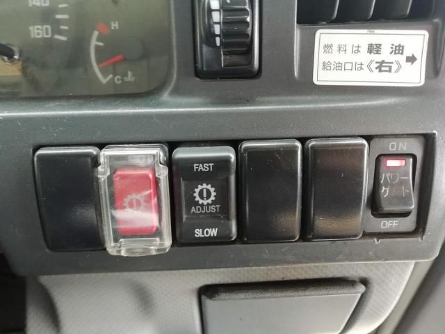 ISUZU ELF 2017 Image 31