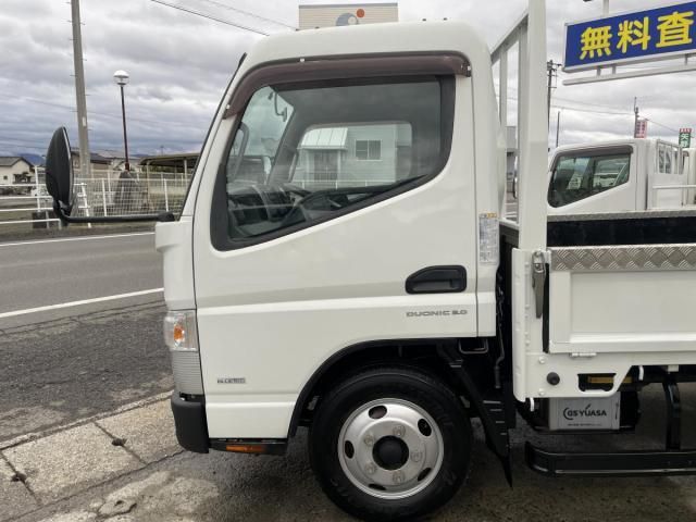 MITSUBISHI CANTER 2017 Image 31
