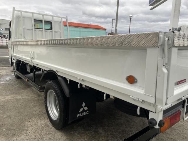 MITSUBISHI CANTER 2017 Image 31