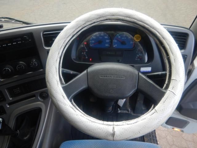 NISSAN DIESEL QUON 2008 Image 31