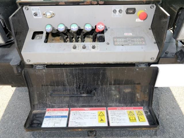 ISUZU ELF 2018 Image 31