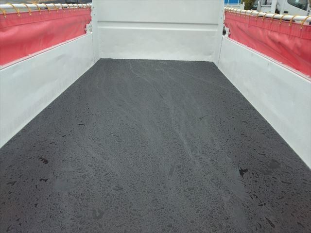 HINO DUTRO 2009 Image 31