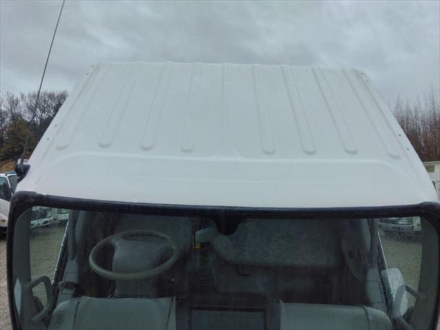 HINO DUTRO 2009 Image 31