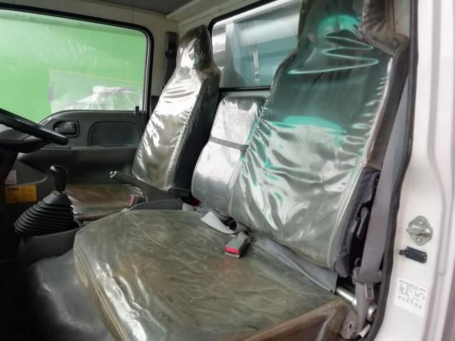 ISUZU ELF 2015 Image 31