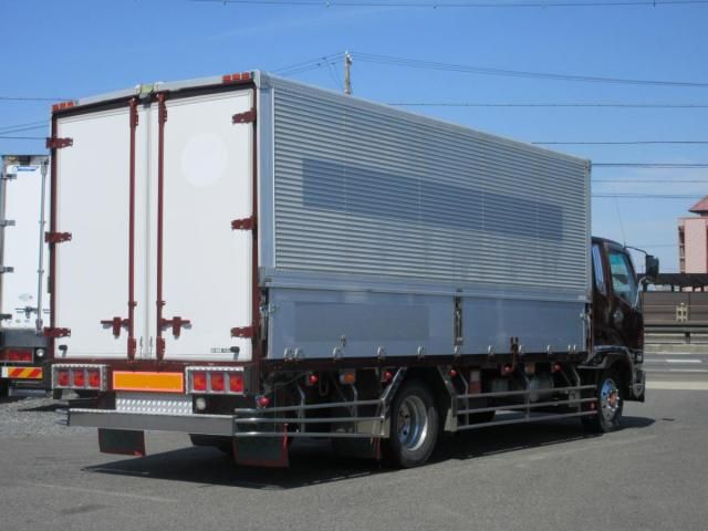 MITSUBISHI FUSOU FIGHTER 2006 Image 31