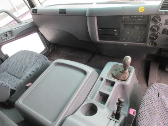 MITSUBISHI FUSOU FIGHTER 2006 Image 31