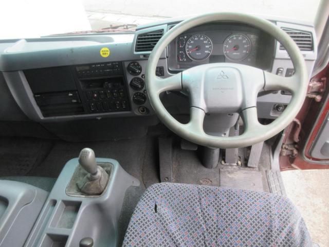 MITSUBISHI FUSOU FIGHTER 2006 Image 31