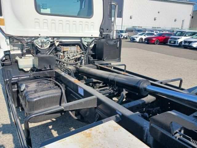 ISUZU FORWARD 2012 Image 31