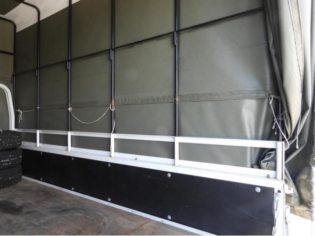 MITSUBISHI CANTER 2017 Image 31