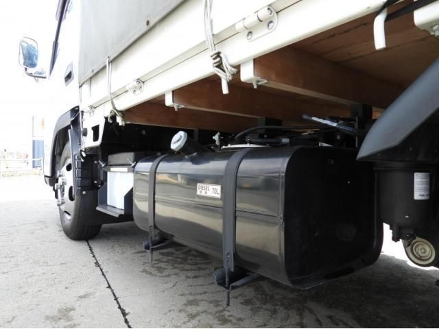 MITSUBISHI CANTER 2017 Image 31