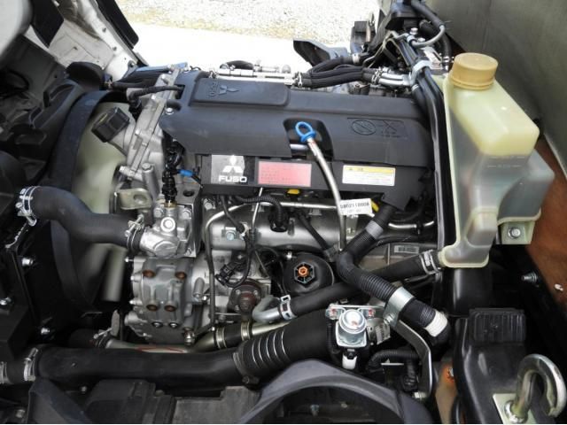 MITSUBISHI CANTER 2017 Image 31