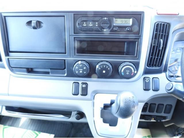 MITSUBISHI CANTER 2017 Image 31