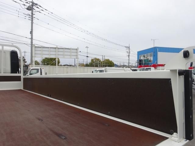 HINO DUTRO 2024 Image 31